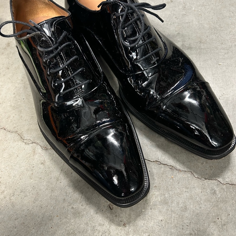 Mezlan Black Oxfords with Glossy Finish and Pointed Toe